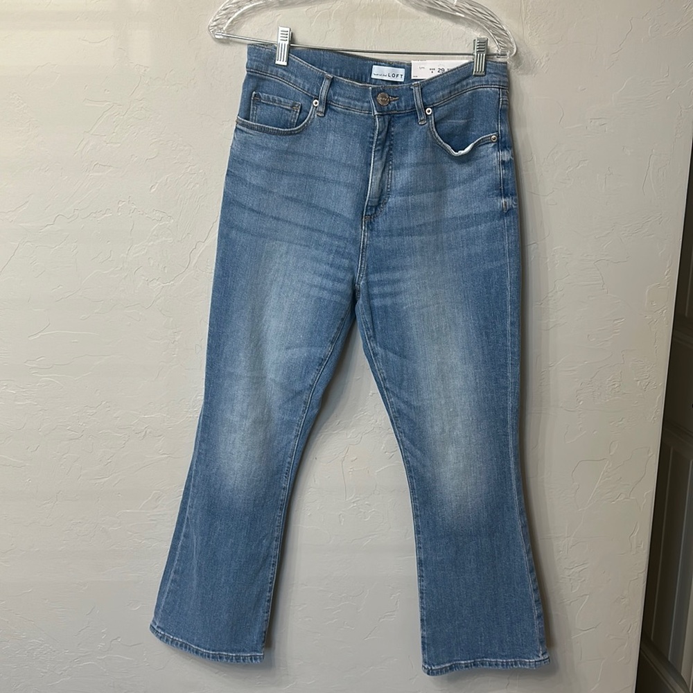 Loft high waist kick crop jeans size 8/29. NWT.
